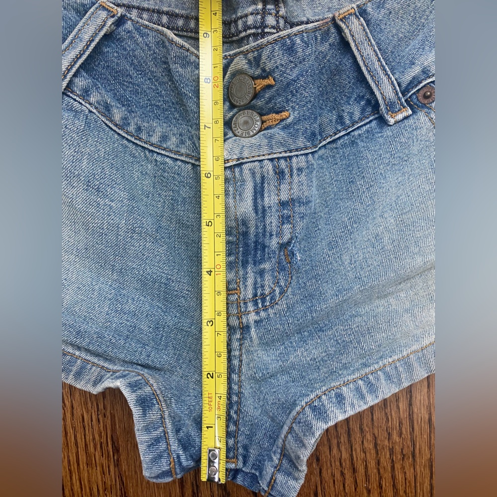 A&F Short denim patchwork shorts- vintage - Picture 5 of 7